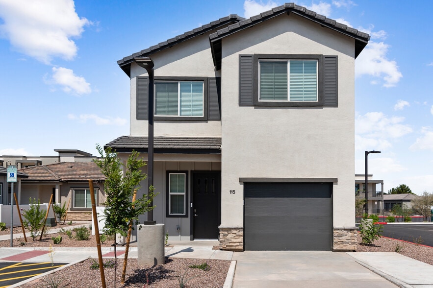 Primary Photo - Cadia Queen Creek