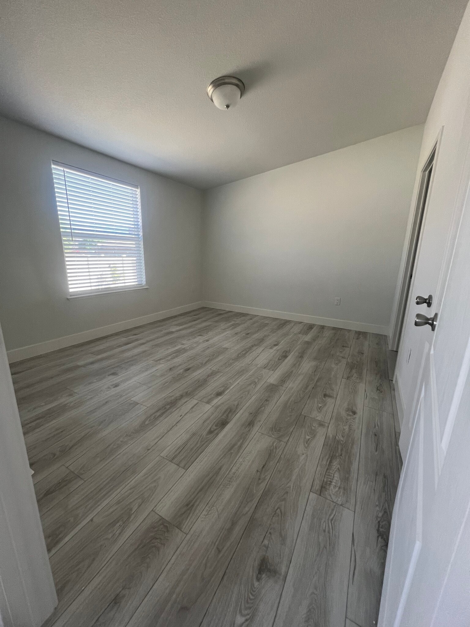 Master Bedroom - 1540 Adam St