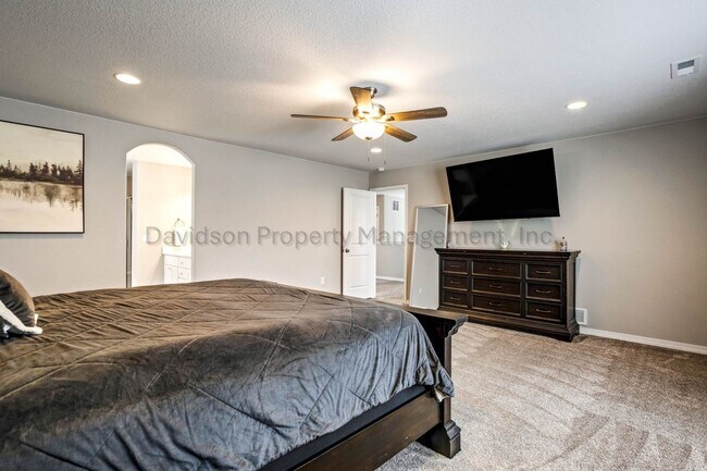 Building Photo - 8747 Bynum Dr