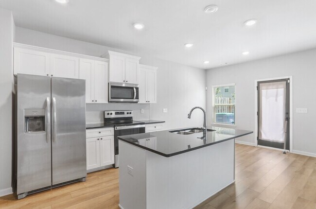 Building Photo - 7122 Chara Ln