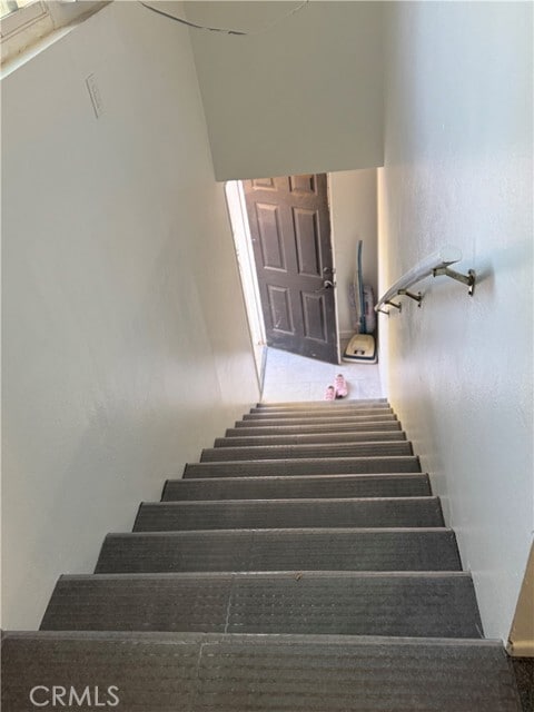 Primary Photo - 10495 Bluff St