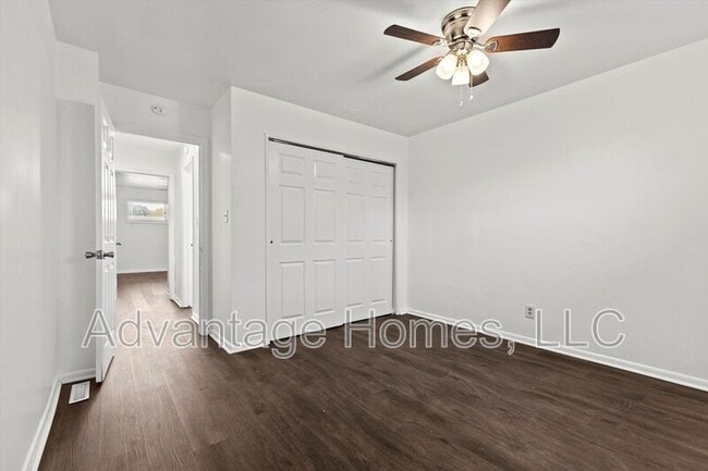 Building Photo - 805 N 70th St