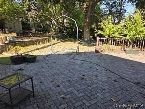 Building Photo - 173 Underhill St