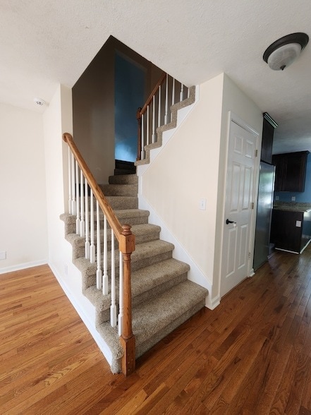 Building Photo - 1680 Barrywood Cir E