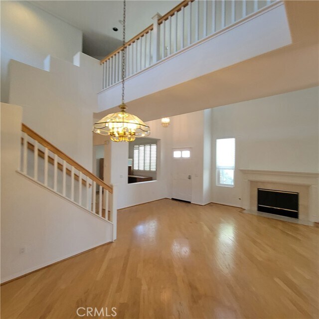 Building Photo - 33 Cottage Ln