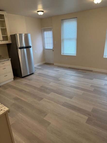 Building Photo - 215 W Lafayette St