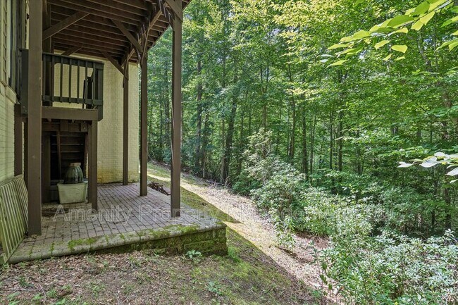 Building Photo - 3271 Newland Ct