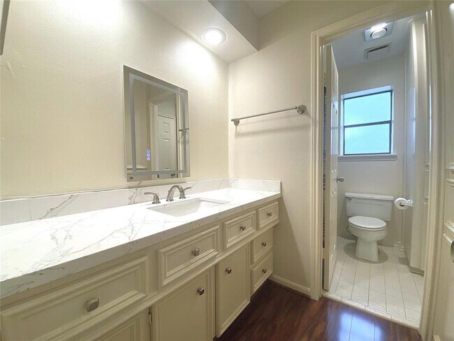 Building Photo - 803 Spear Point Cove