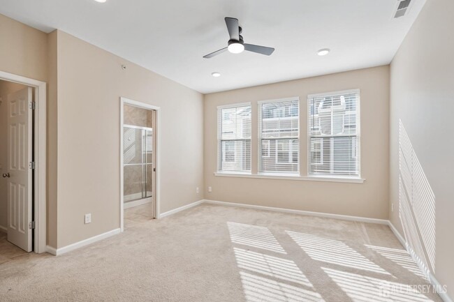 Building Photo - 57 Cannon St