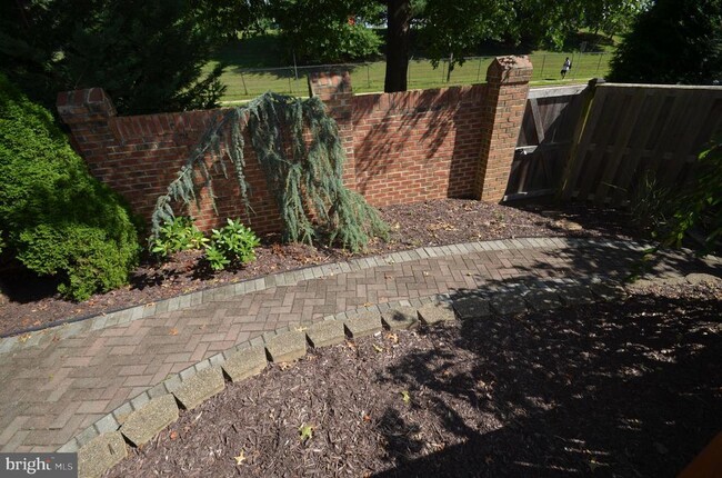 Building Photo - 7538 Cross Gate Ln