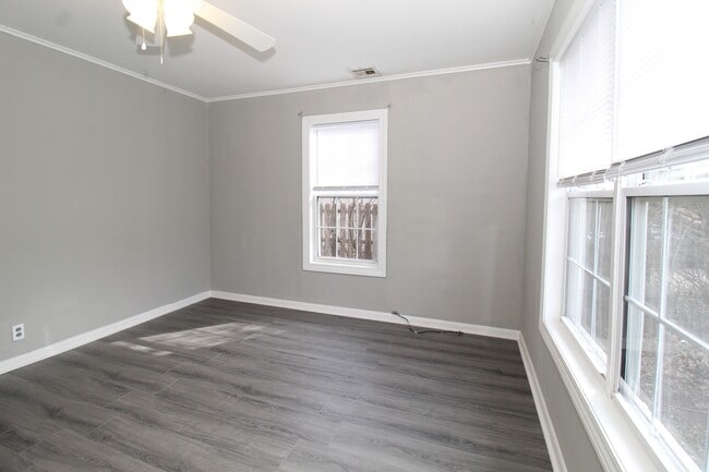 Building Photo - 2418 W Wedington Dr