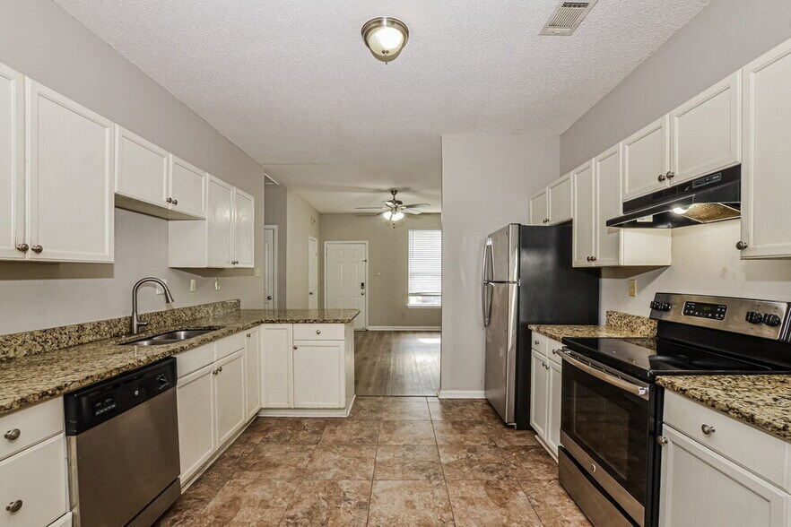 Building Photo - 3918 Autumn Harvest Ln