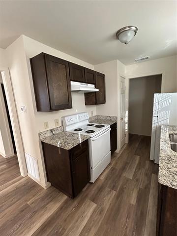 Building Photo - 418 Hallvale Dr