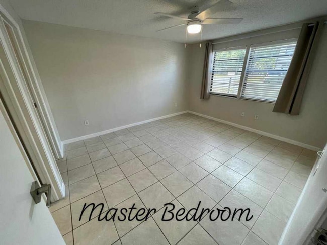 Building Photo - 4022 Beaver Ln