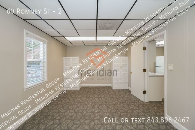 Building Photo - 60 Romney St