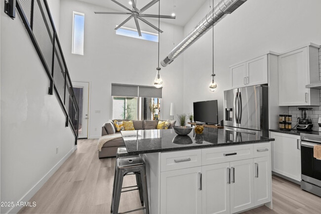 Building Photo - 3130 N 37th St