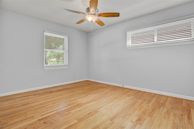 Building Photo - 3617 Murworth Dr