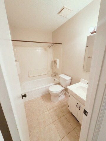 Building Photo - Beautifully Updated 3 Bedroom Condo with Community Pool in the Heart of Greenville!