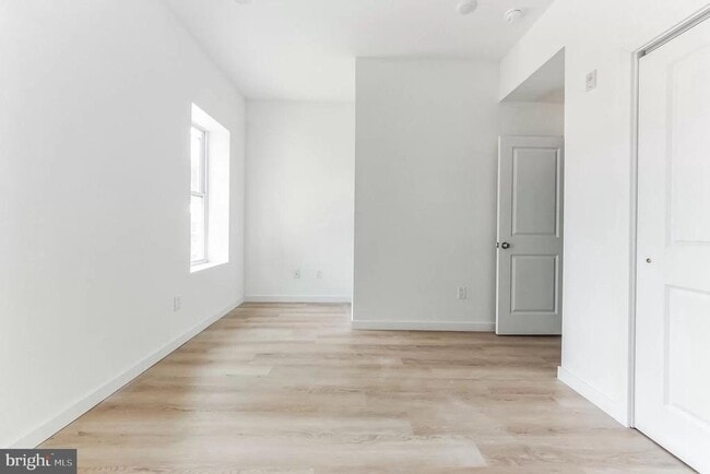 Building Photo - 5102 Arch St