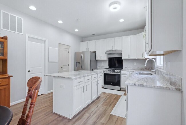 Building Photo - 20724 Hilton Run Ct