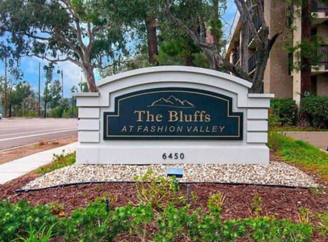 Building Photo - $2200/MO-1 BR/1BA FASHION VALLEY CONDO-