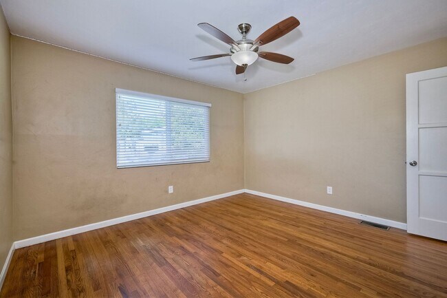 Building Photo - Spacious Rolando Home with Entertainer’s Backyard & Tons of Space!