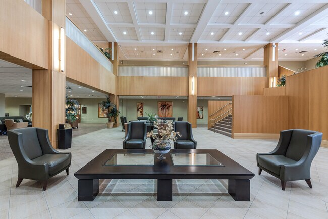 Building Photo - 358 Fanshaw I