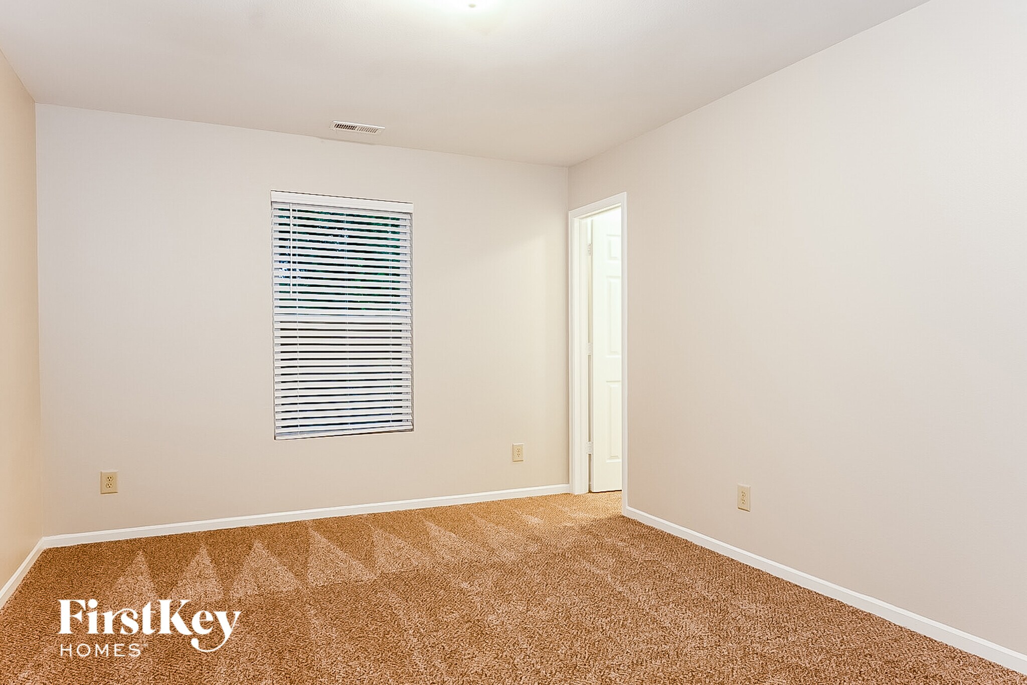 Building Photo - 1323 Perga Ct
