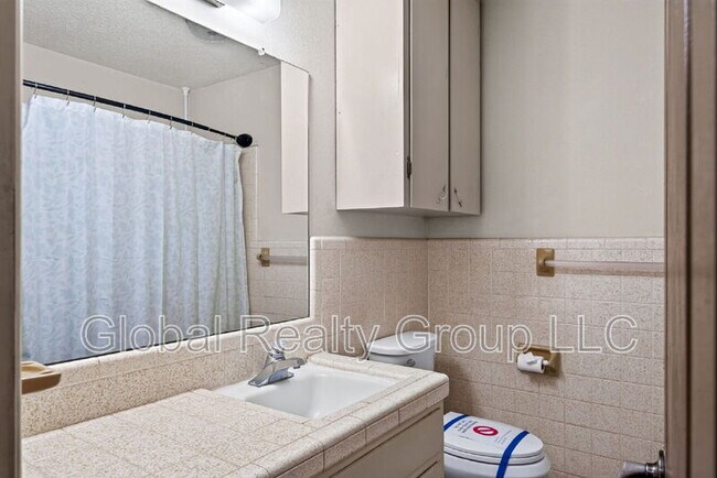 Building Photo - 138 Bobolink Dr