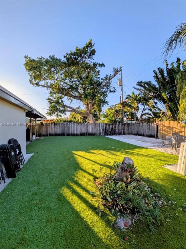 Building Photo - 301 NW 51st St