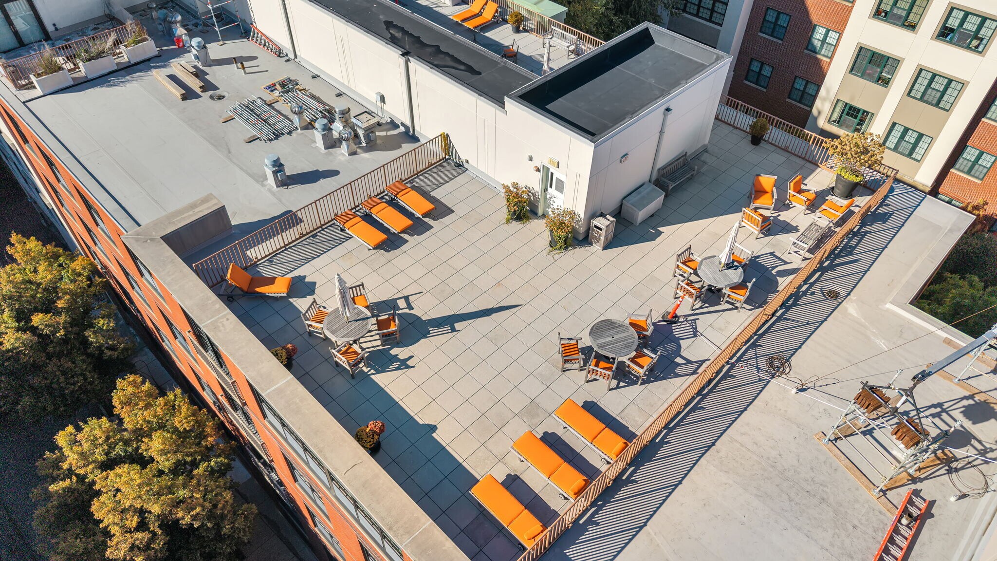 Building Photo - 17 Otis St