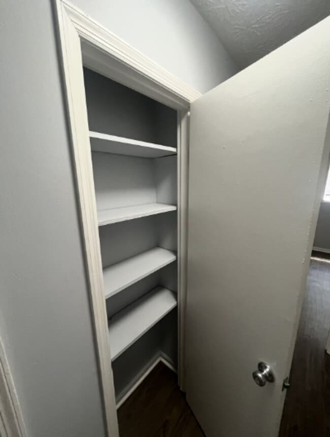 Building Photo - 3 Bed 1 Bath House