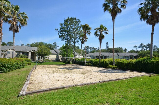 Building Photo - 3705 SW 27th St