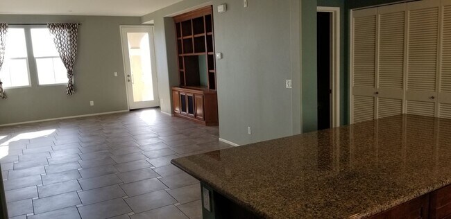Building Photo - 1106 Calabria St