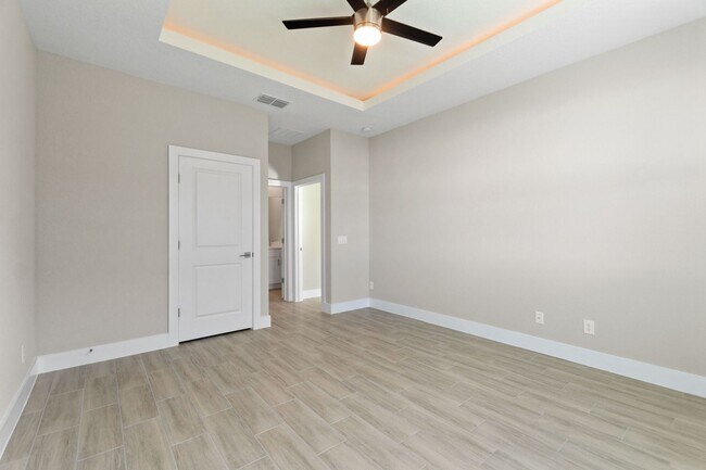 Building Photo - Deposit-Free! Modern, energy efficient hom...