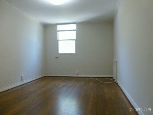 Building Photo - 1790 Jackson St