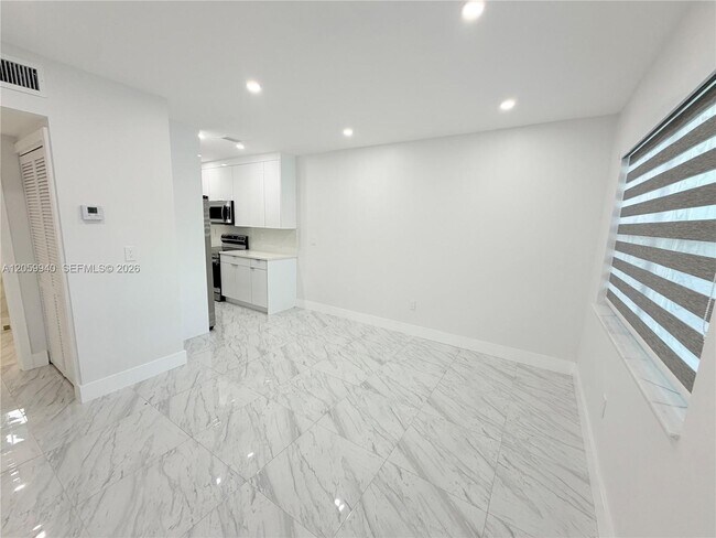 Building Photo - 3392 NW 50th St