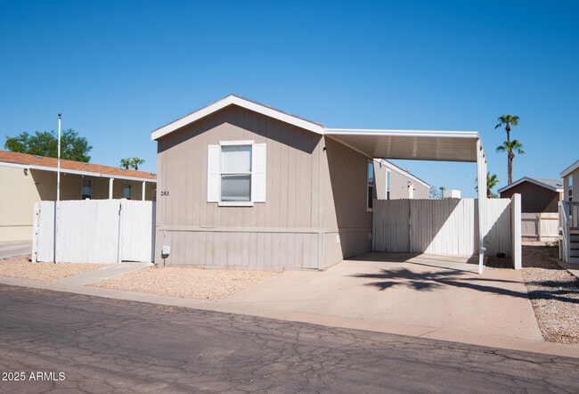 Primary Photo - 1650 S Arizona Ave