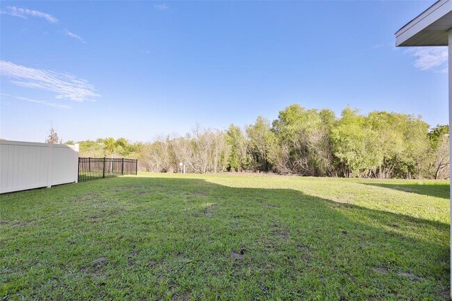 Building Photo - 10819 Charlotte Dr.