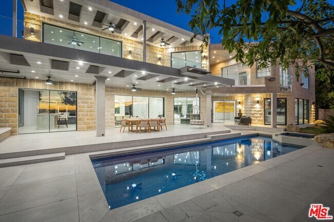 Building Photo - 3911 Cody Rd