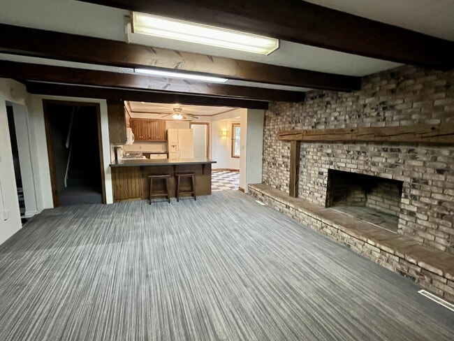 Building Photo - 2742 Walnut St