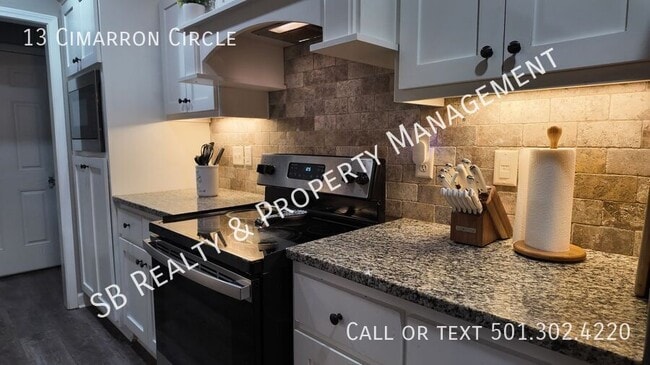 Building Photo - 13 Cimarron Cir