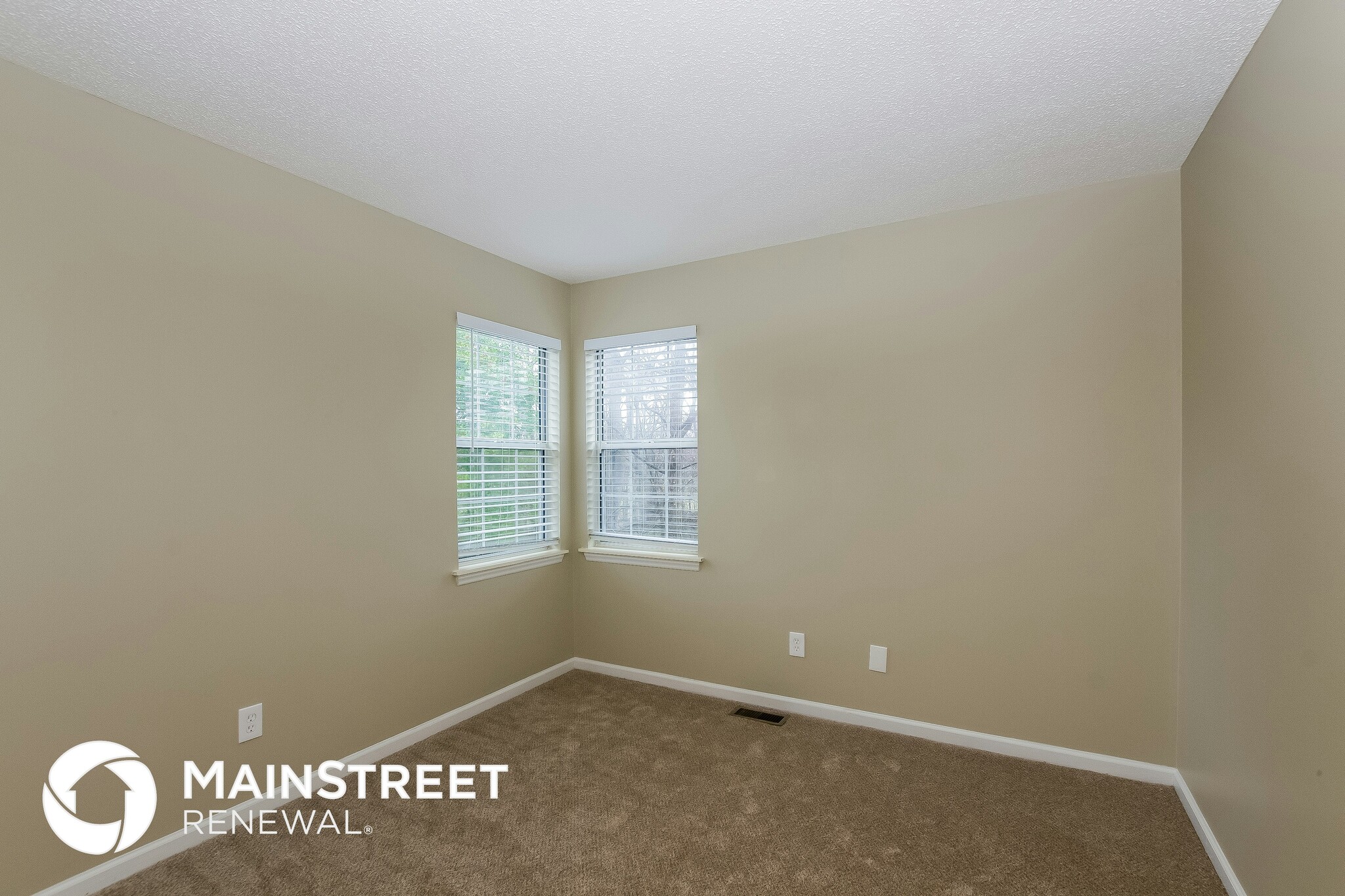 Building Photo - 8943 Chesham Dr