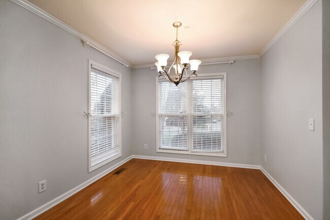 Building Photo - Pet Friendly Three Bedroom with Bonus!