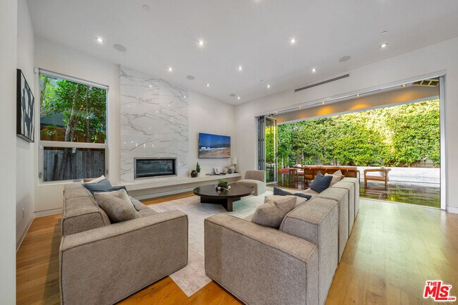 Building Photo - 6359 Colgate Ave