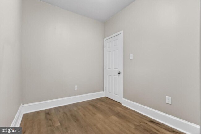 Building Photo - 5437 Webster St