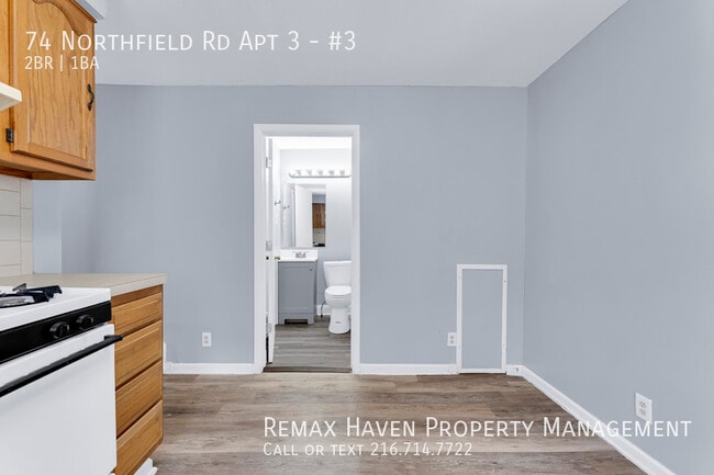 Building Photo - 74 Northfield Rd