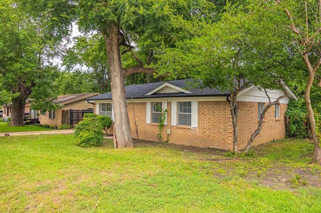 Building Photo - 1206 Curtis Dr