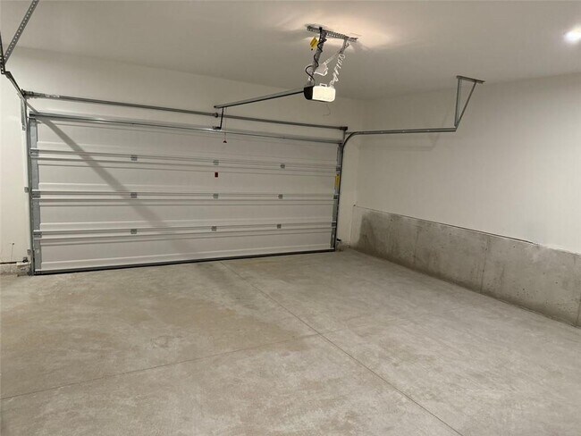 Building Photo - 2721 Crk Vw Ter NW