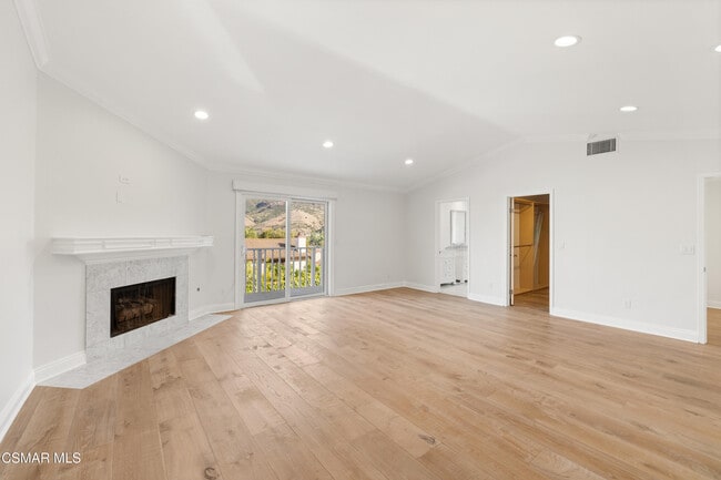 Building Photo - 5442 Alfonso Dr
